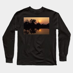 Sukhothai historical park, Wat Mahathat ruins at sunset Long Sleeve T-Shirt